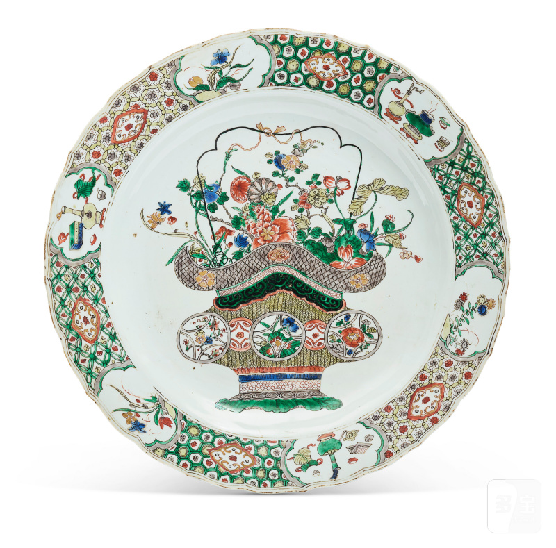 清康熙 五彩花籃紋大盤  CHINA, QING DYNASTY, KANGXI PERIOD (1662-1722)